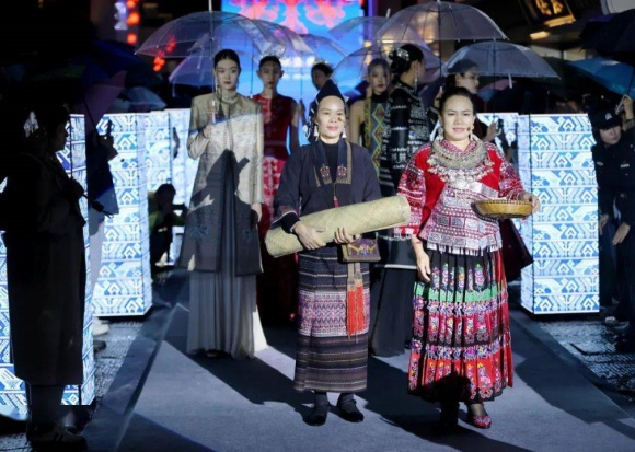 第六届中国非物质文化遗产传统技艺大展在安徽黄山开展